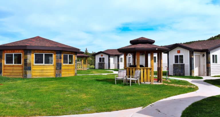 Fully Furnished Luxury Mountain Cabins for families or individuals open year round Dutch John Resort
