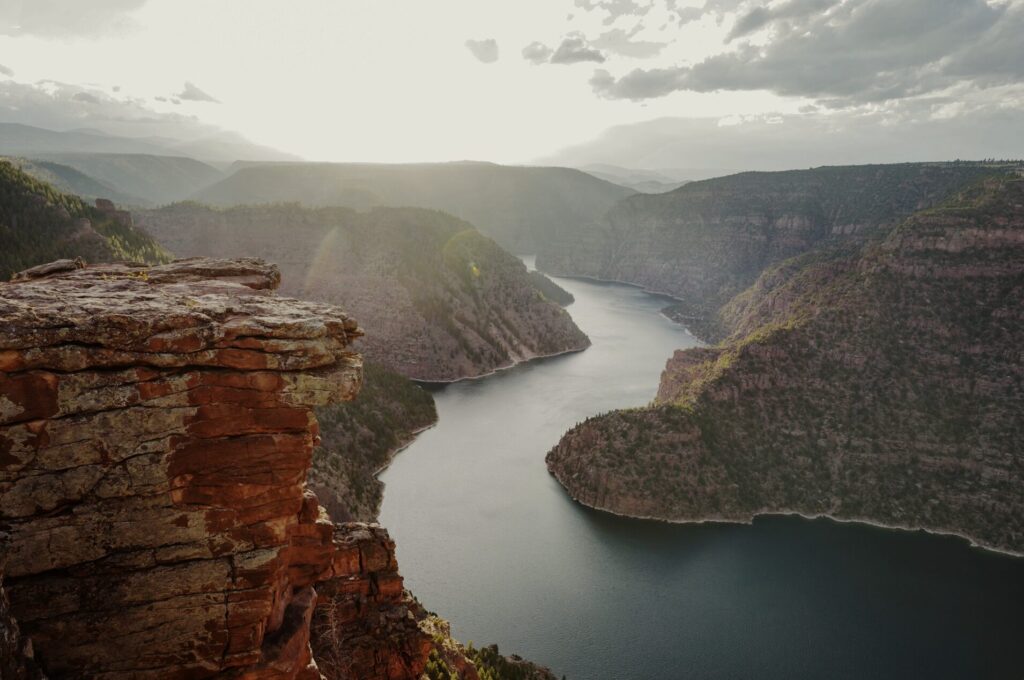 5 Reasons Dutch John Resort Has the Best Green River Campgrounds